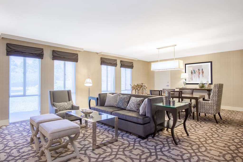 Delta Hotels By Marriott Baltimore Hunt Valley Room photo